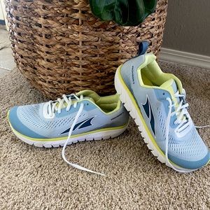ALTRA Running Shoes NEW w/o box